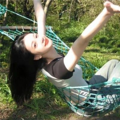 镜中的女孩